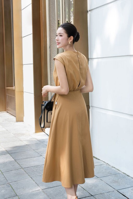 Đầm xoè SN nhúm eo, bong lưng