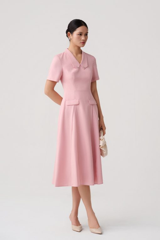 Đầm xoè lá cổ bẻ hình thoi nắp túi giả