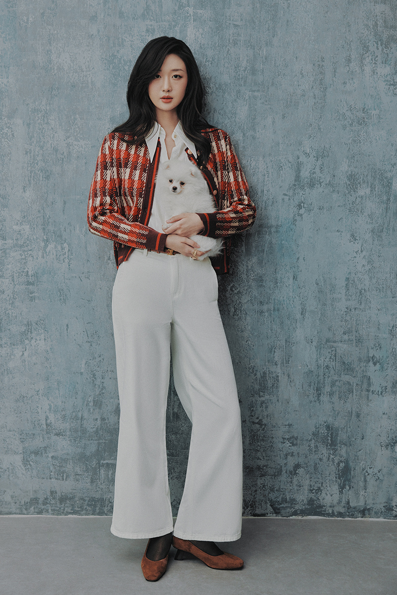 Quần jean suông can sườn túi dọc Quần jean suông can sườn túi dọc