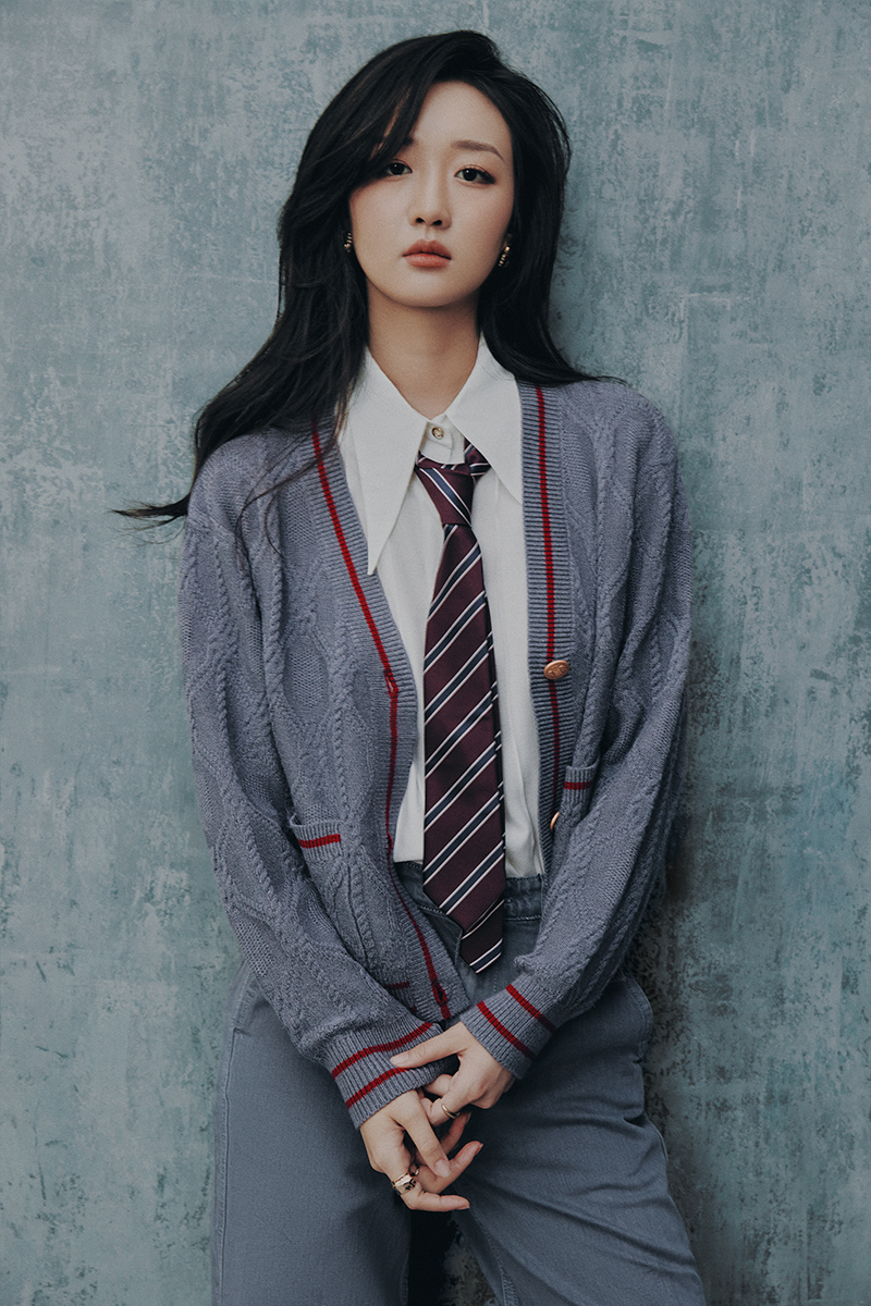 Áo khoác len túi ốp bo phối kẻ Áo khoác len túi ốp bo phối kẻ