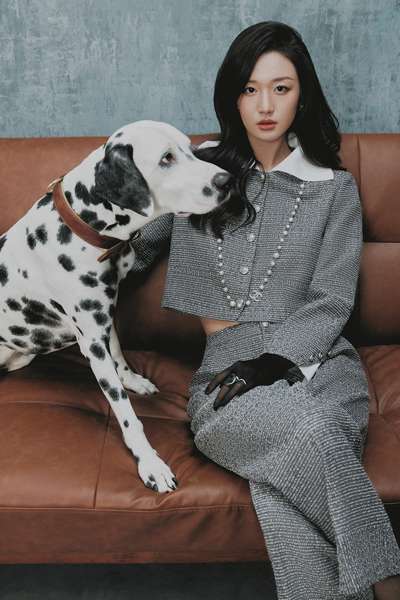 Quần suông tweed can gấu đính cúc Áo khoác tweed croptop cổ, tay phối len