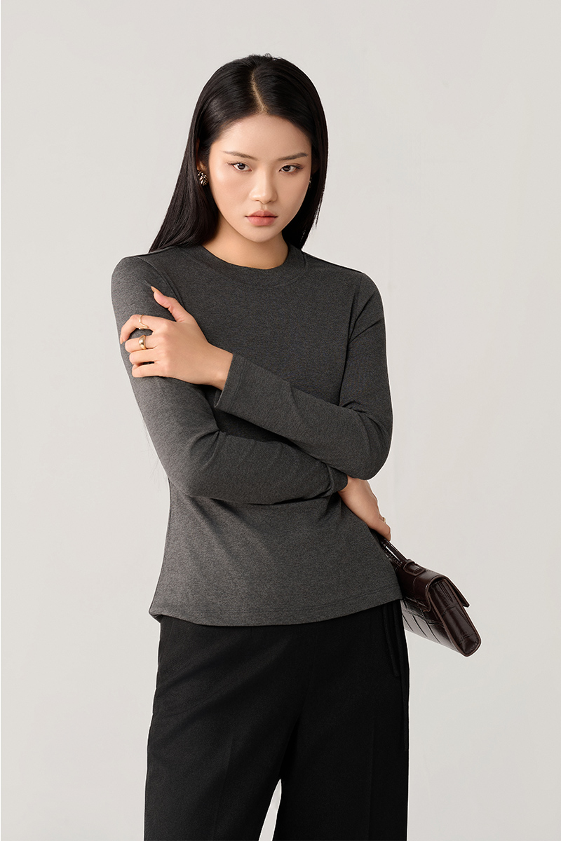 Quần loe dây đai kẹp sườn khoá sau Áo thun DT ôm cổ tròn