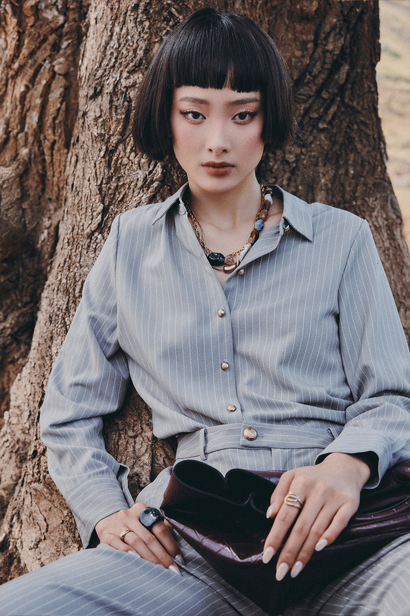 Sơ mi DT kẻ suông kèm cà vạt Sơ mi DT kẻ suông kèm cà vạt