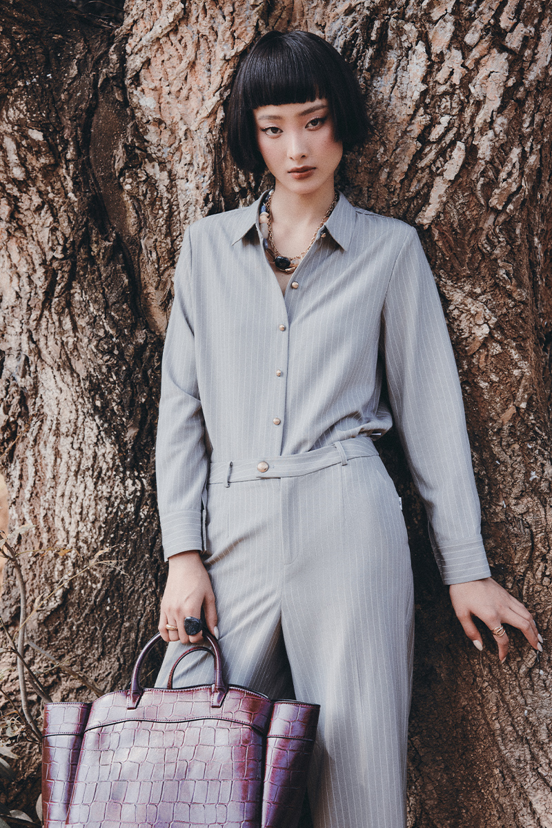 Sơ mi DT kẻ suông kèm cà vạt Sơ mi DT kẻ suông kèm cà vạt