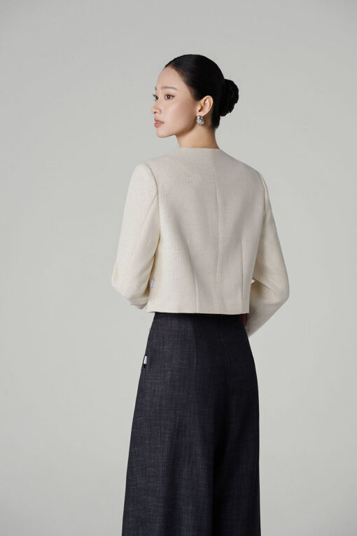 Áo khoác tweed croptop thân đính trang trí