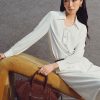 Sơ mi DT họng cổ nhúm buộc dây Sơ mi DT họng cổ nhúm buộc dây