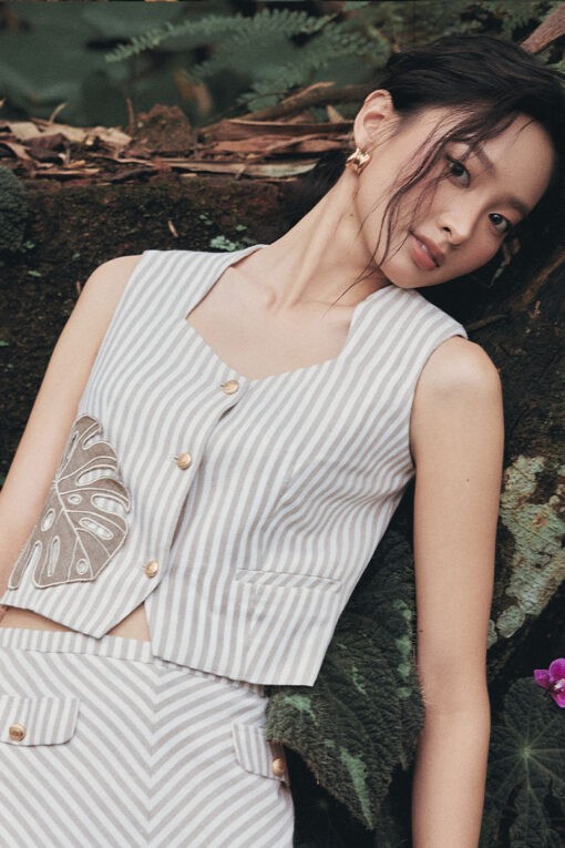 Áo kiểu SN croptop ốp lá thêu bode