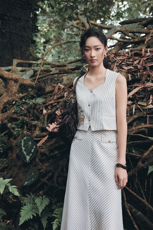 Áo kiểu SN croptop ốp lá thêu bode