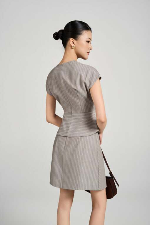 Áo kiểu peplum rủ bèo lệch