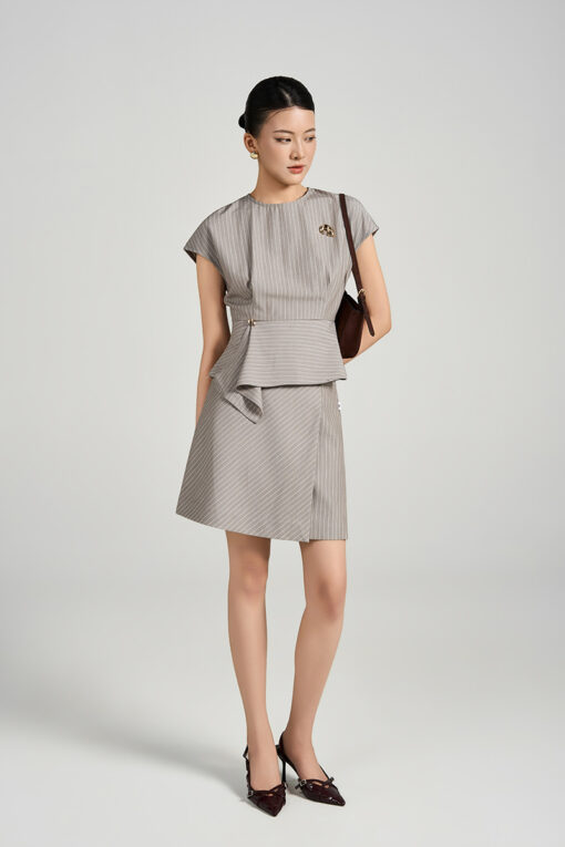 Áo kiểu peplum rủ bèo lệch