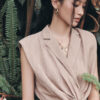 Jumpsuit đùi cổ 2 ve, xếp ly eo Jumpsuit đùi cổ 2 ve xếp ly eo