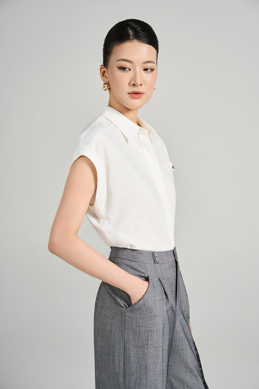Sơ mi chờm vai cơi ngực vát chéo