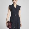 Jumpsuit kẻ vai chờm cổ 2 ve Jumpsuit kẻ vai chờm cổ 2 ve