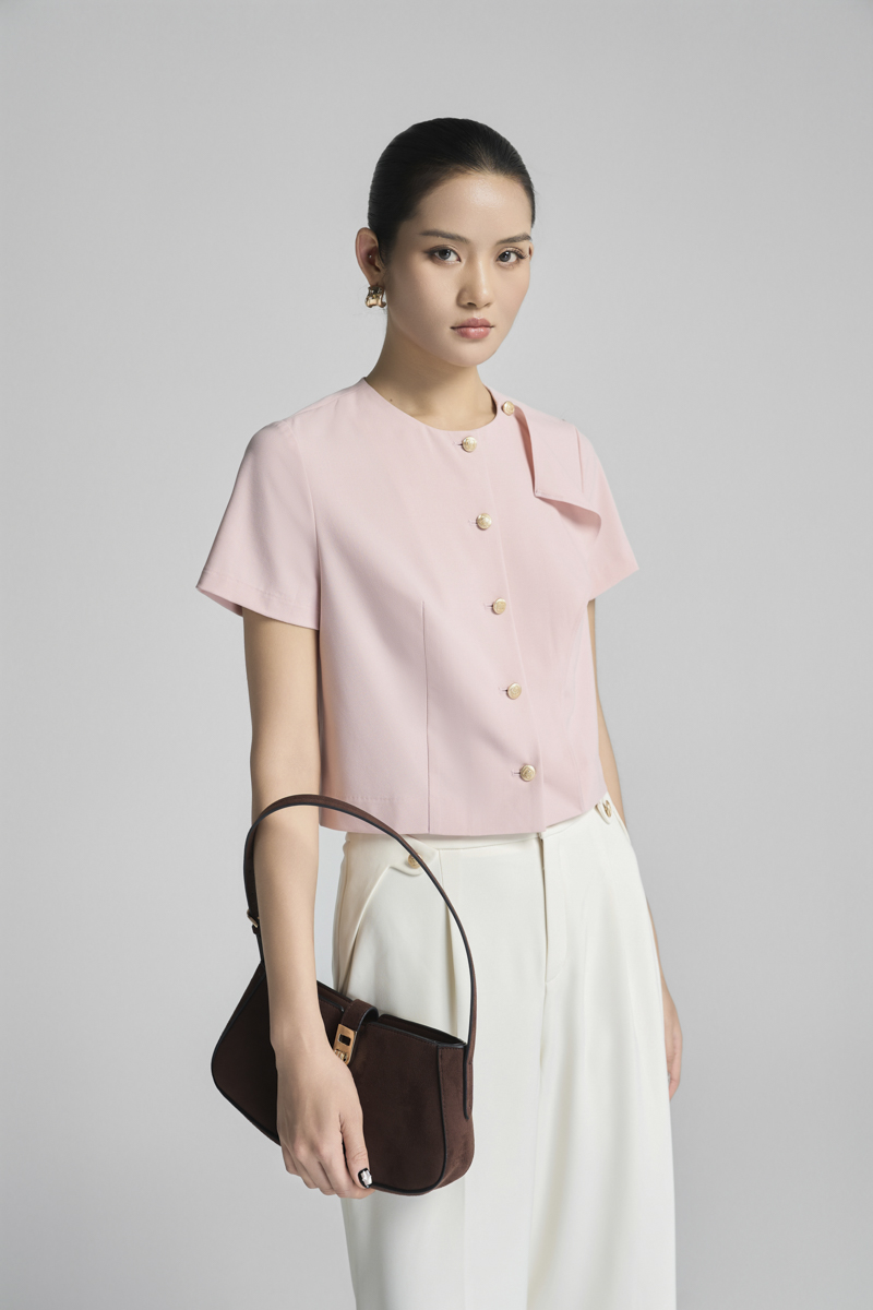 Sơ mi kiểu CT croptop can bèo lệch thân Sơ mi kiểu CT croptop can bèo lệch thân