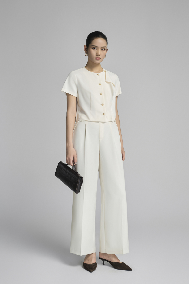 Sơ mi kiểu CT croptop can bèo lệch thân Sơ mi kiểu CT croptop can bèo lệch thân