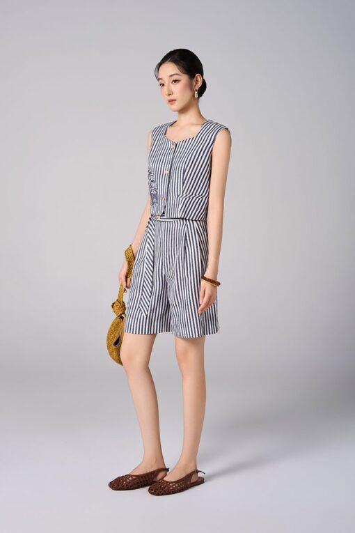 Áo kiểu SN croptop ốp lá thêu bode