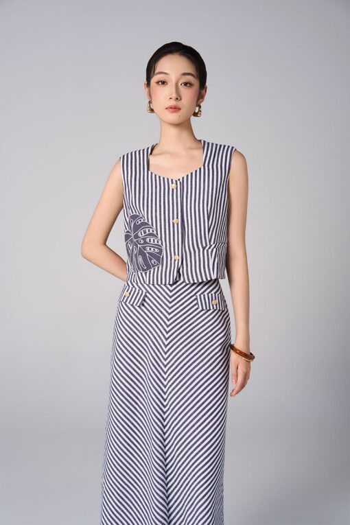 Áo kiểu SN croptop ốp lá thêu bode