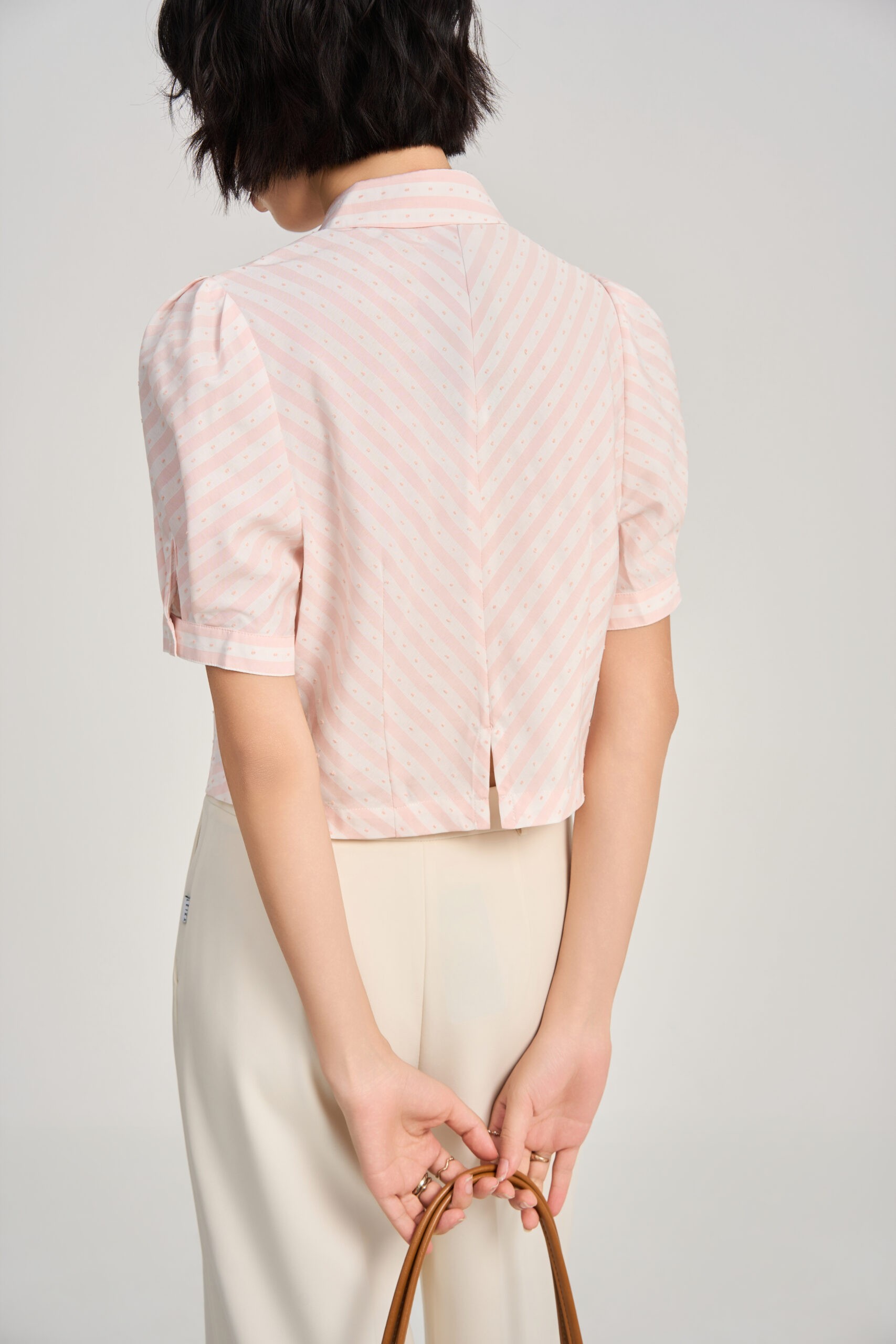 Sơ mi CT croptop tết dây đính TT Sơ mi CT croptop tết dây đính TT