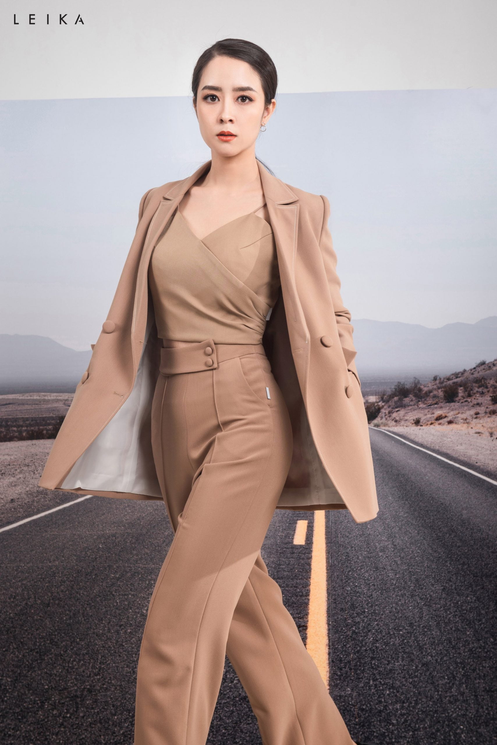 Áo vest nữ vạt xếp thiết kế sang trọng – Thời trang Bravo