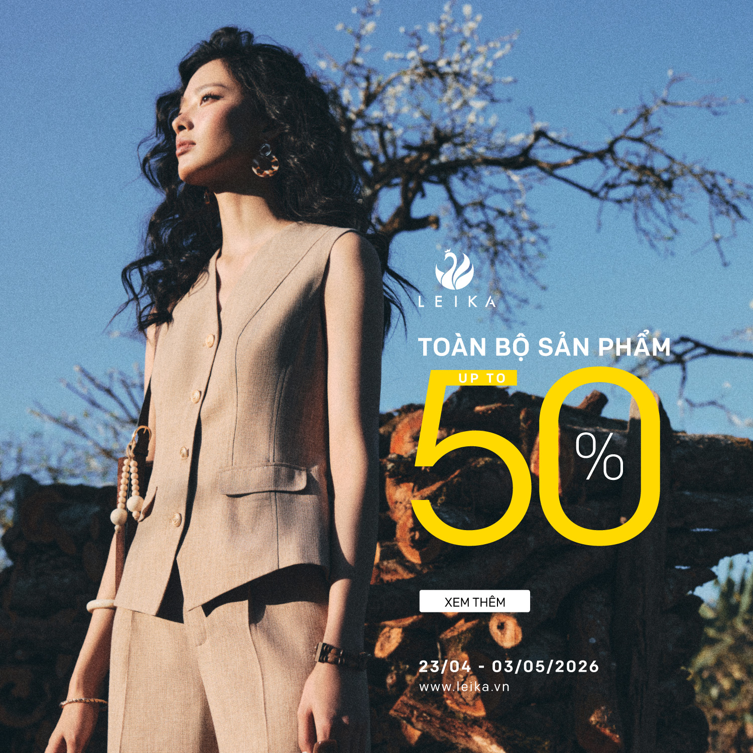 Leika sale mừng đại lễ