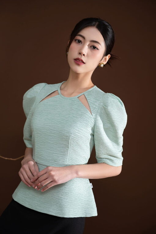 Chân váy bút chì xếp ly chéo