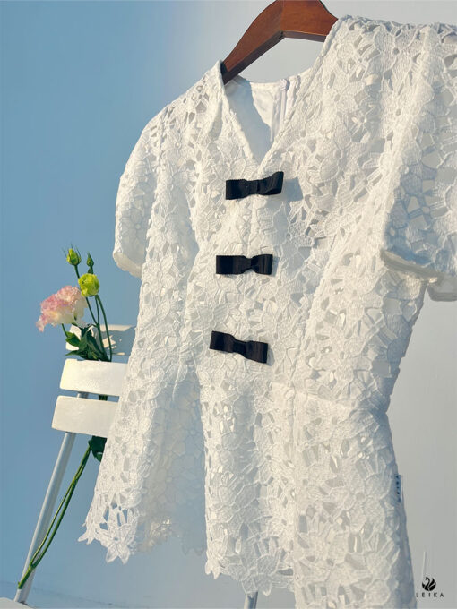 Áo Peplum ren phối nơ