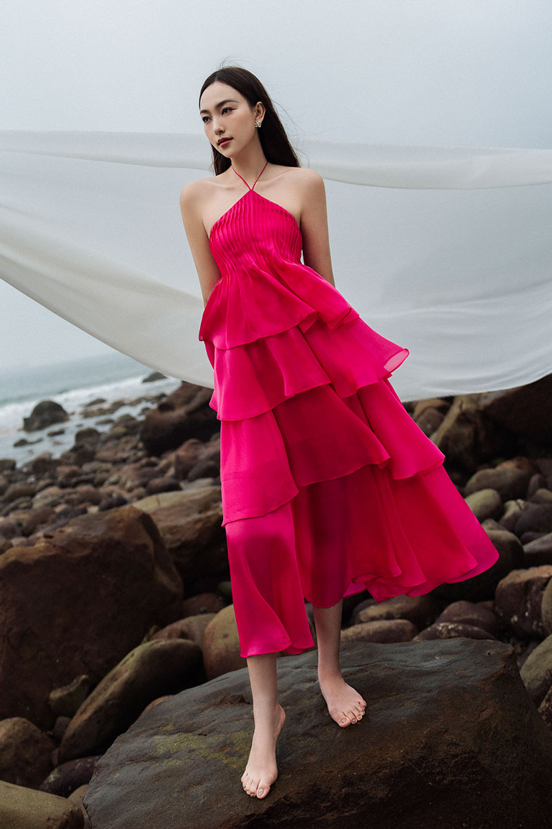Fashion X92 - 💎 Set váy + quần yếm đôi bạn thân 😍 hàng... | Facebook