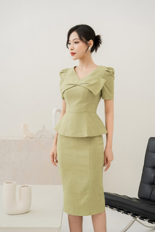 Áo kiểu peplum nơ ngực