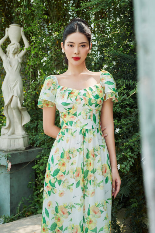 Đầm xoè xếp ly ngực tay cánh tiên