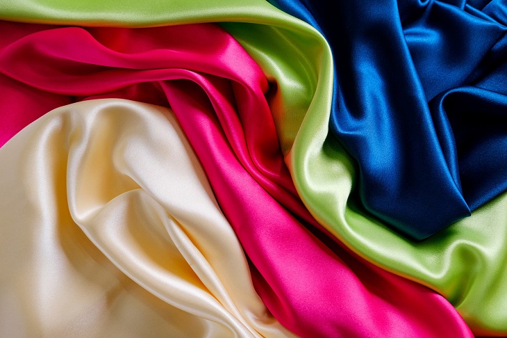 Tại sao vải tơ óng được mệnh danh là chất liệu của đẳng cấp và sang trọng