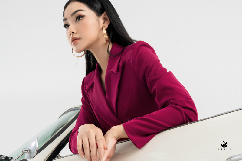 Vest suông cổ cách điệu