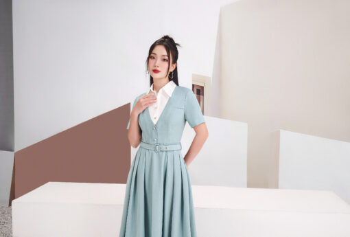 Đầm xoè phối cổ kèm đai