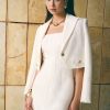 Áo khoác text croptop nẹp V bổ túi đính cúc Áo khoác text croptop nẹp V bổ túi đính cúc