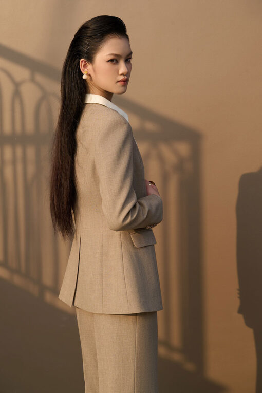 Áo vest cổ V chiết ly vai