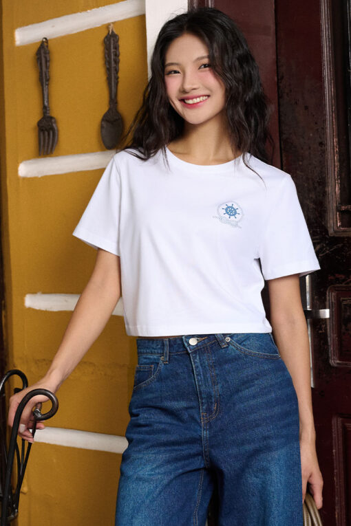 Áo thun CT croptop ngực in bánh lái