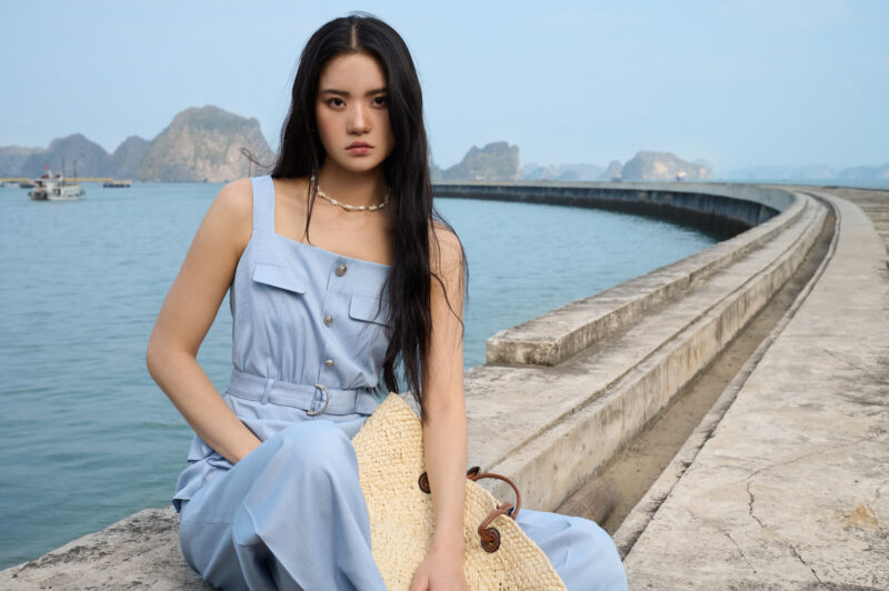 Nàng hãy né ngay Mái Pháp nếu sở hữu 3 dáng mặt sau jumpsuit dài sang trọng