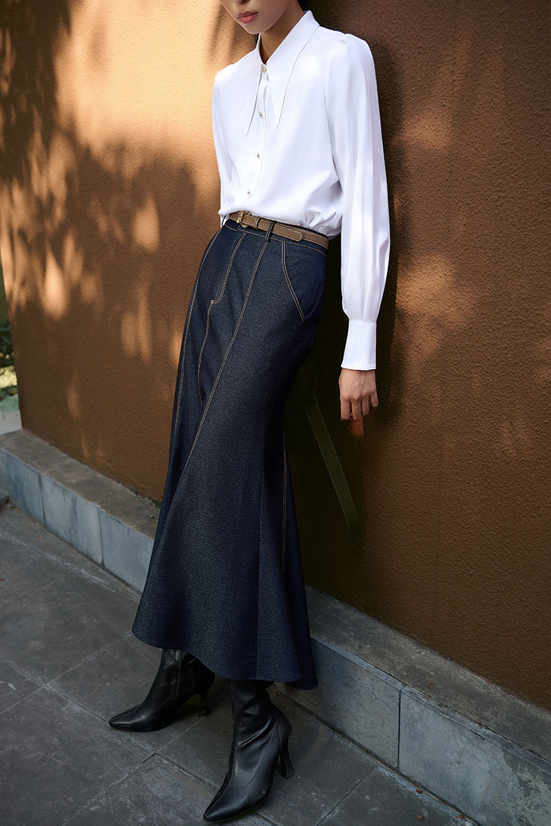6 tips diện váy cổ yếm đi biển giúp quý cô tự tin vui chơi cả ngày chân váy denim