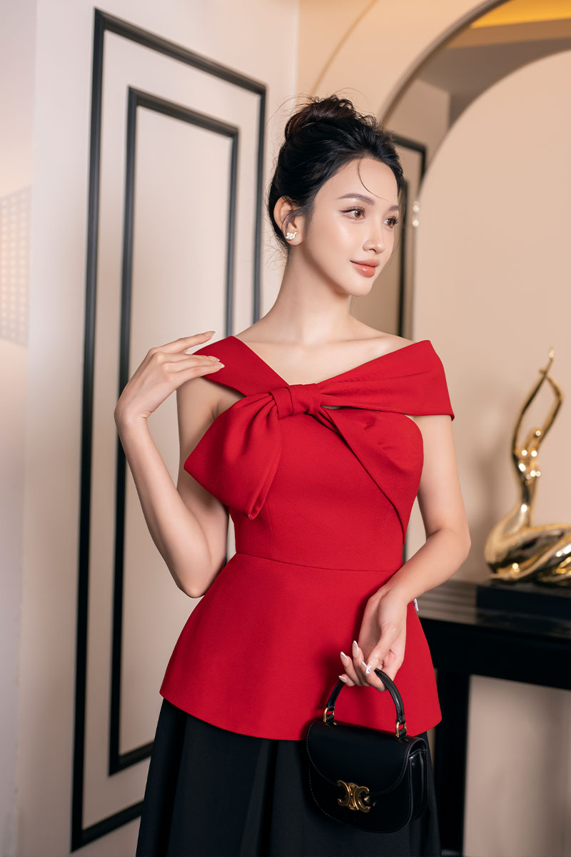 Đầm Cocktail là gì? Cách chọn đầm dự tiệc tôn dáng hoàn hảo kiểu áo peplum trẻ trung