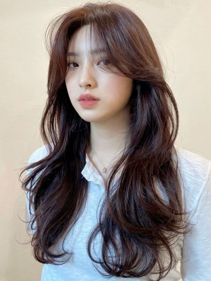 Vì sao đánh nền bị mốc? Phân biệt mốc nền và trượt nền butterfly cut