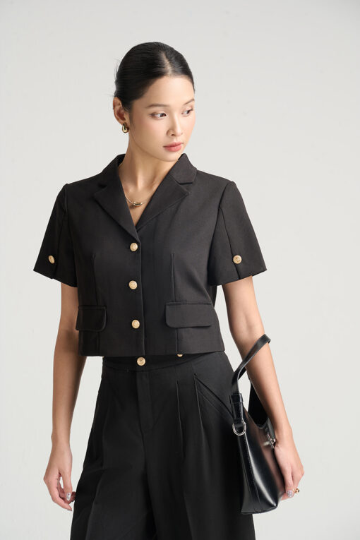 Áo kiểu CT croptop xẻ tay đính cúc