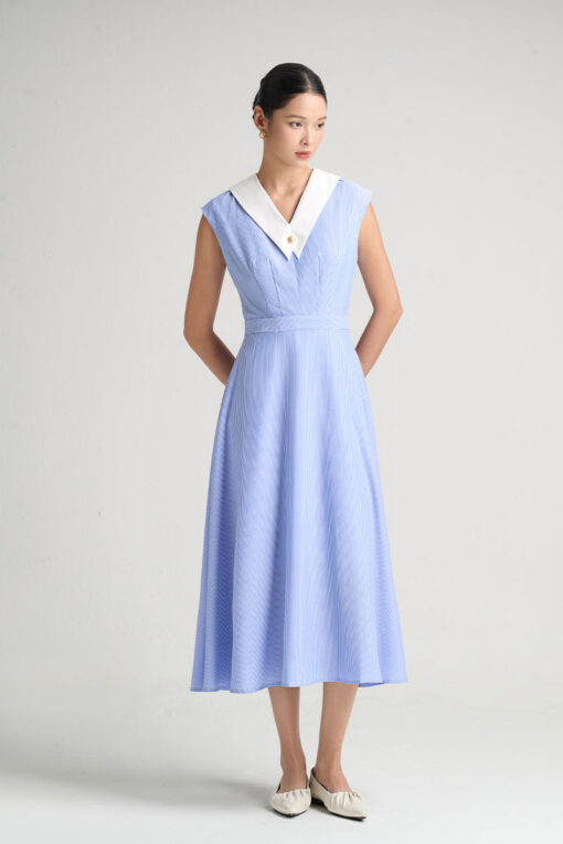 Đầm xoè kẻ phối cổ, thắt nơ eo