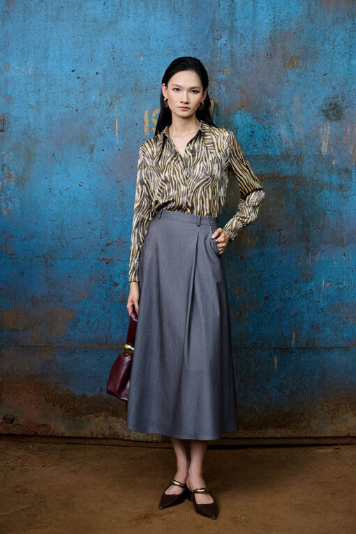 Sơ mi DT lá cổ nhọn hoạ tiết vân