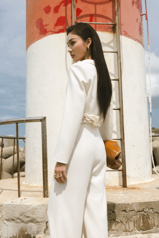 Áo vest croptop gấu can xoắn bèo