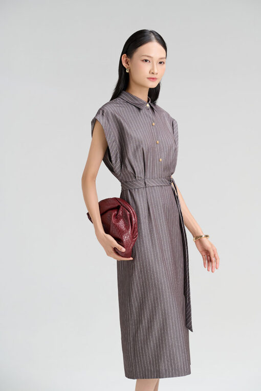 Đầm ôm vai rơi cửa tay rộng lơ vê