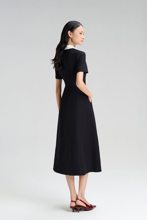 Đầm xoè hông bổ túi cơi, phối cổ