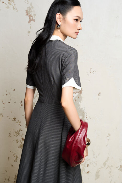 Đầm xoè lá cổ gập, phối cách điệu