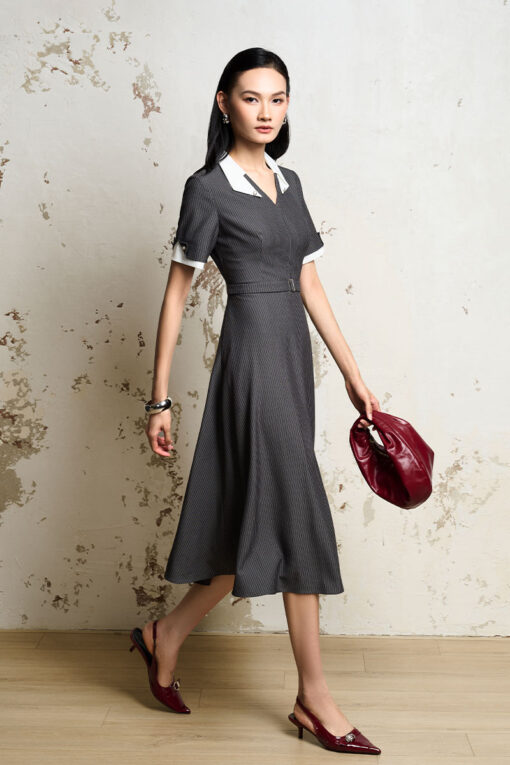 Đầm xoè lá cổ gập, phối cách điệu