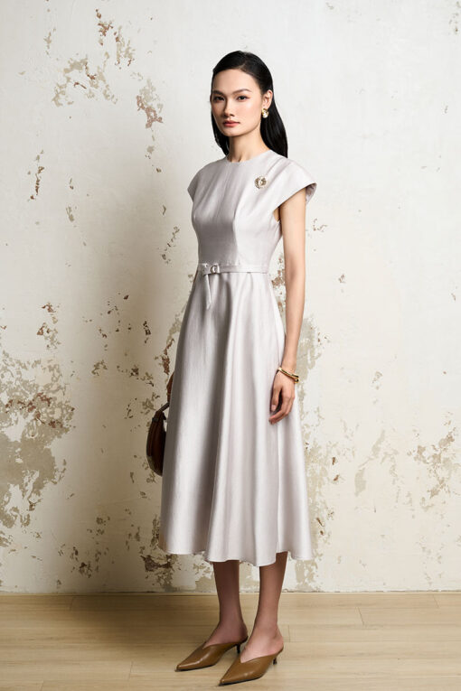 Đầm xòe tay liền thân đai eo