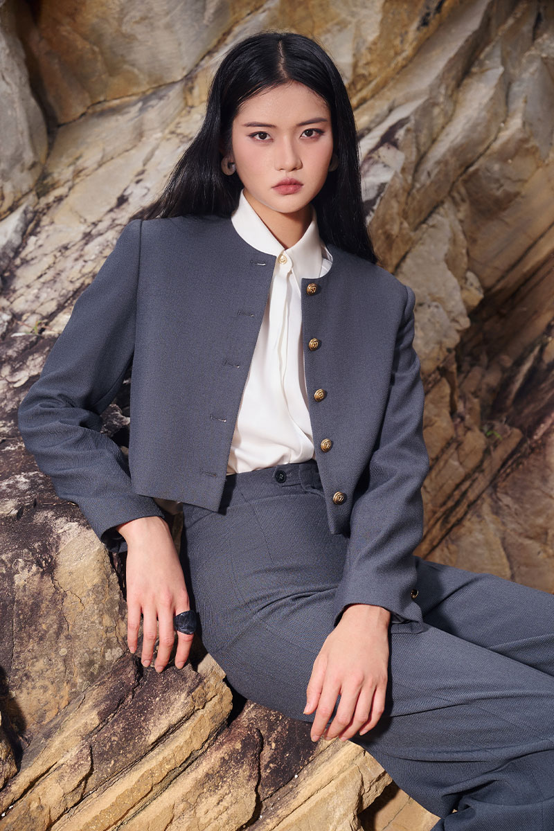 5 tips phối đồ với áo blazer nữ ghi điểm tuyệt đối cho quý cô công sở vest nữ trung niên sang trọng