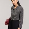 Áo kiểu DT croptop túi ốp đai nhê Áo kiểu DT croptop túi ốp đai nhê